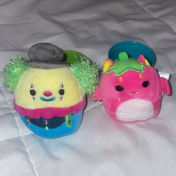 COPY - 2 squishmallowow mini BLACKLIGHT limited edition squishmallow plush clown - Picture 2 of 4